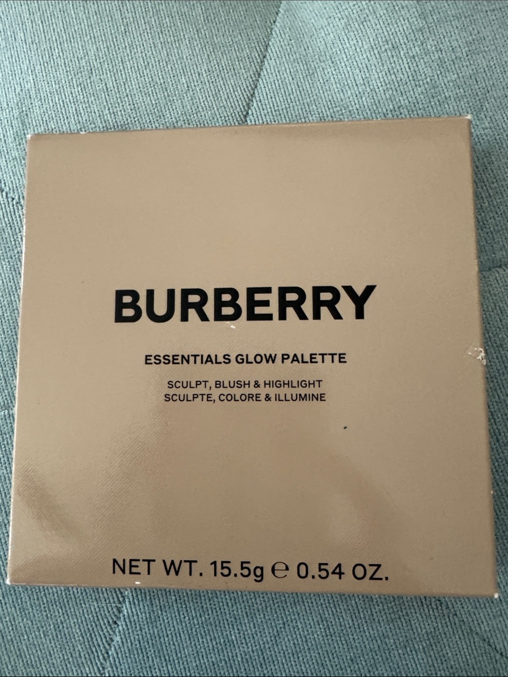 Burberry Essentials Glow Palette 02 Medium to Dark - Picture 4 of 5